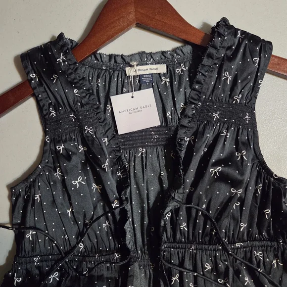 NWT American Eagle Bow Print Tie Top Small Black Spring Blouse Romantic Vest - Picture 3 of 13